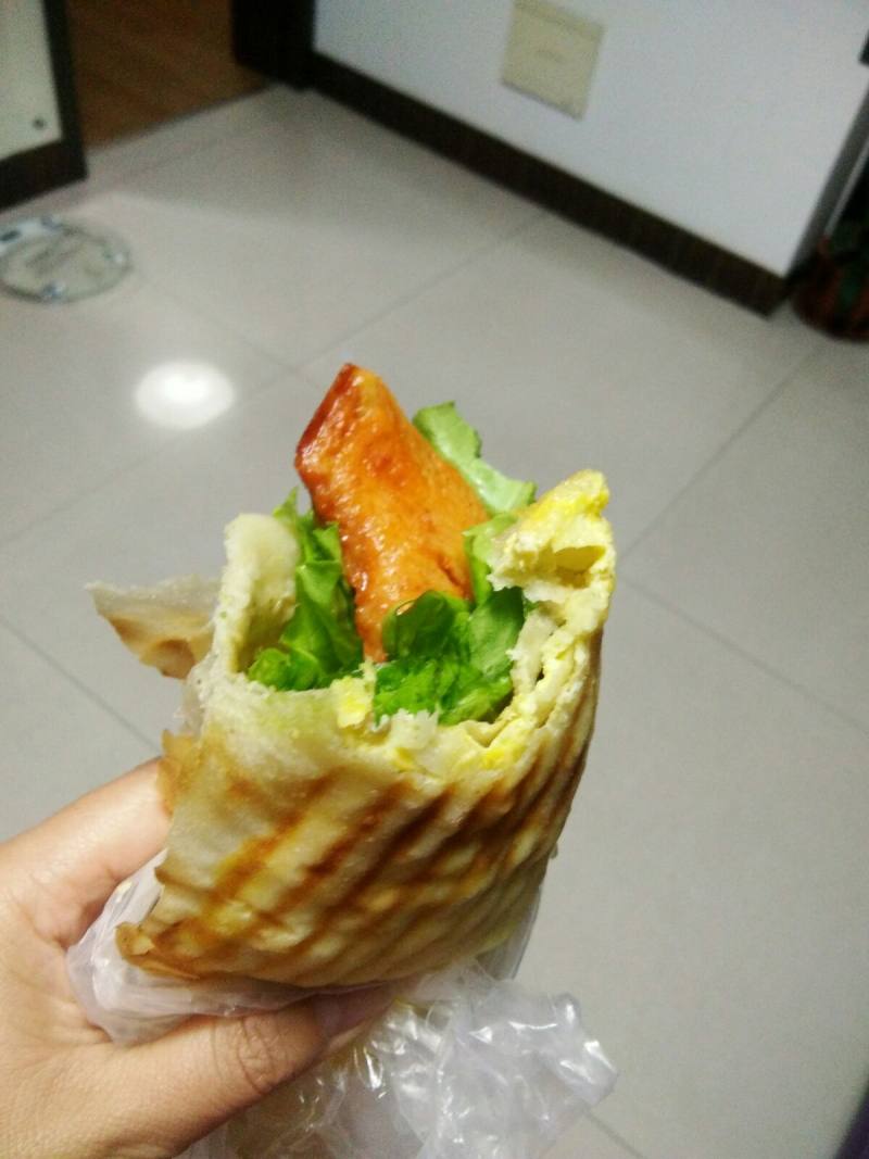 鸡蛋灌饼的做法步骤：11