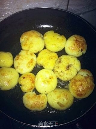 香煎小土豆的做法步骤：6