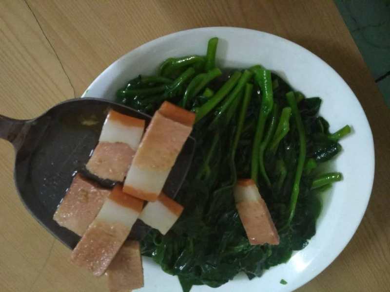 素烧肉拌木耳菜的做法步骤：10