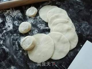 【学生早餐】双色烫面蒸饺的做法步骤：7