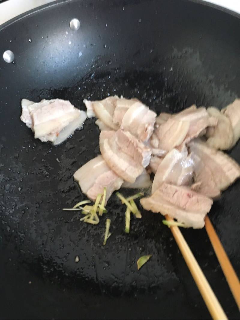 酱香回锅肉的做法步骤：6