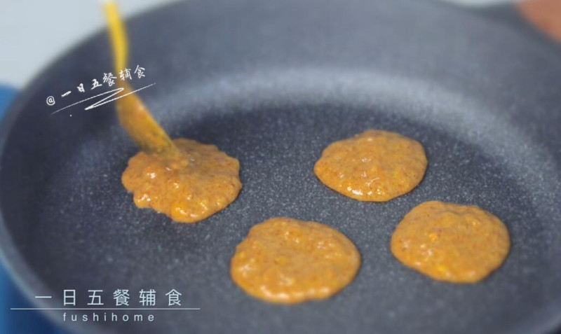 蛋黄香蕉高粱饼的做法步骤：7