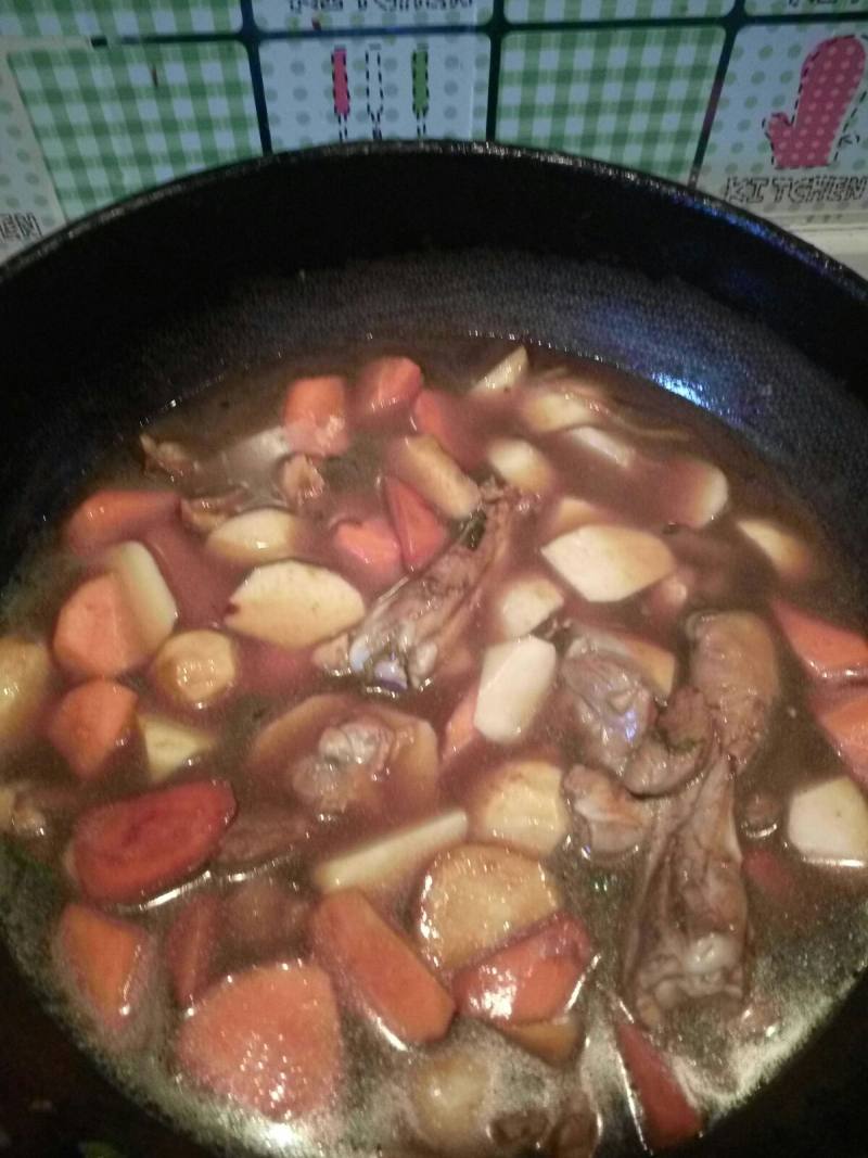 鸡肉料理 芋头炖鸡腿的做法步骤：11