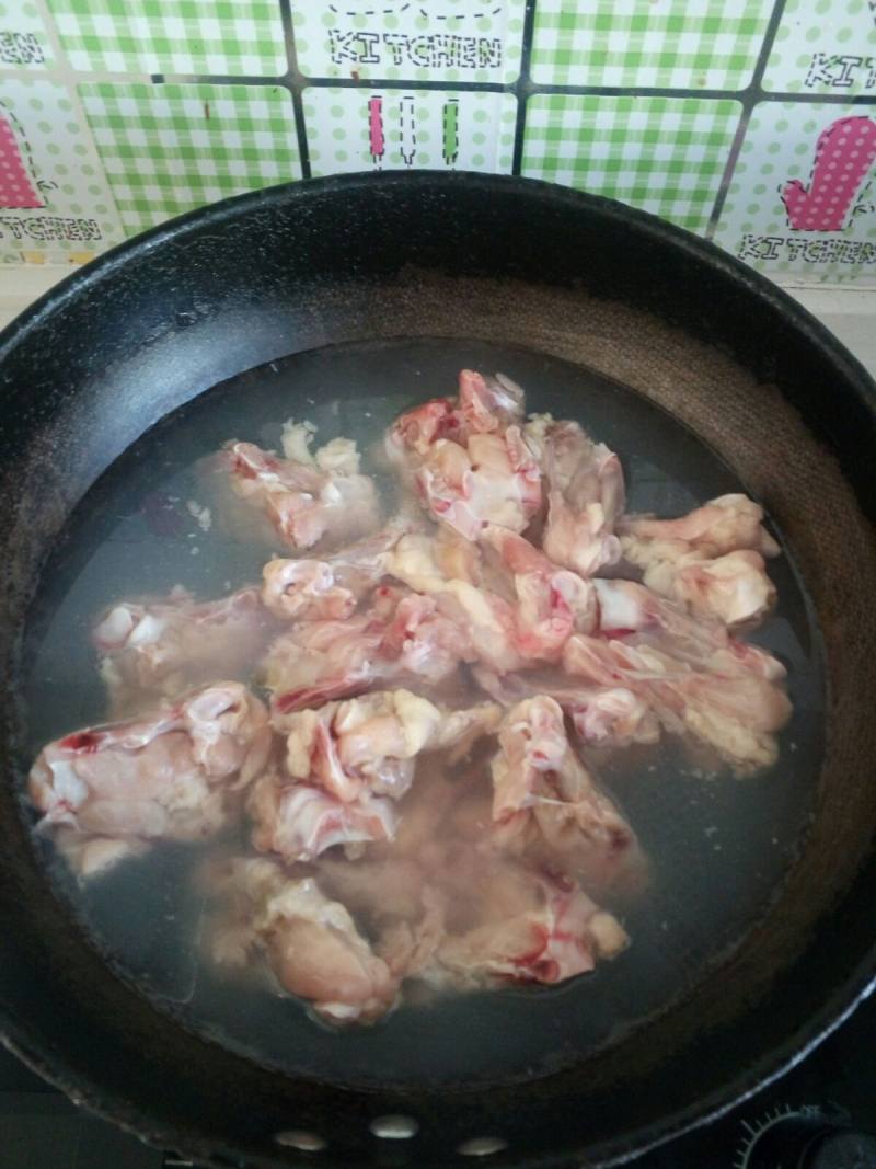 鸡肉料理 孜然鸡叉骨的做法步骤：2