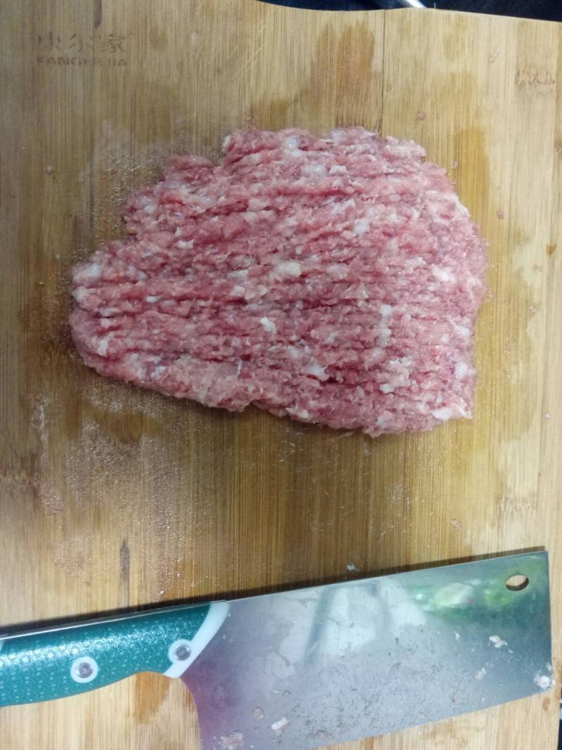 鲜肉馄饨的做法步骤：1