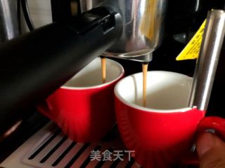 #东菱意式咖啡机试用#雕花咖啡的做法步骤：8