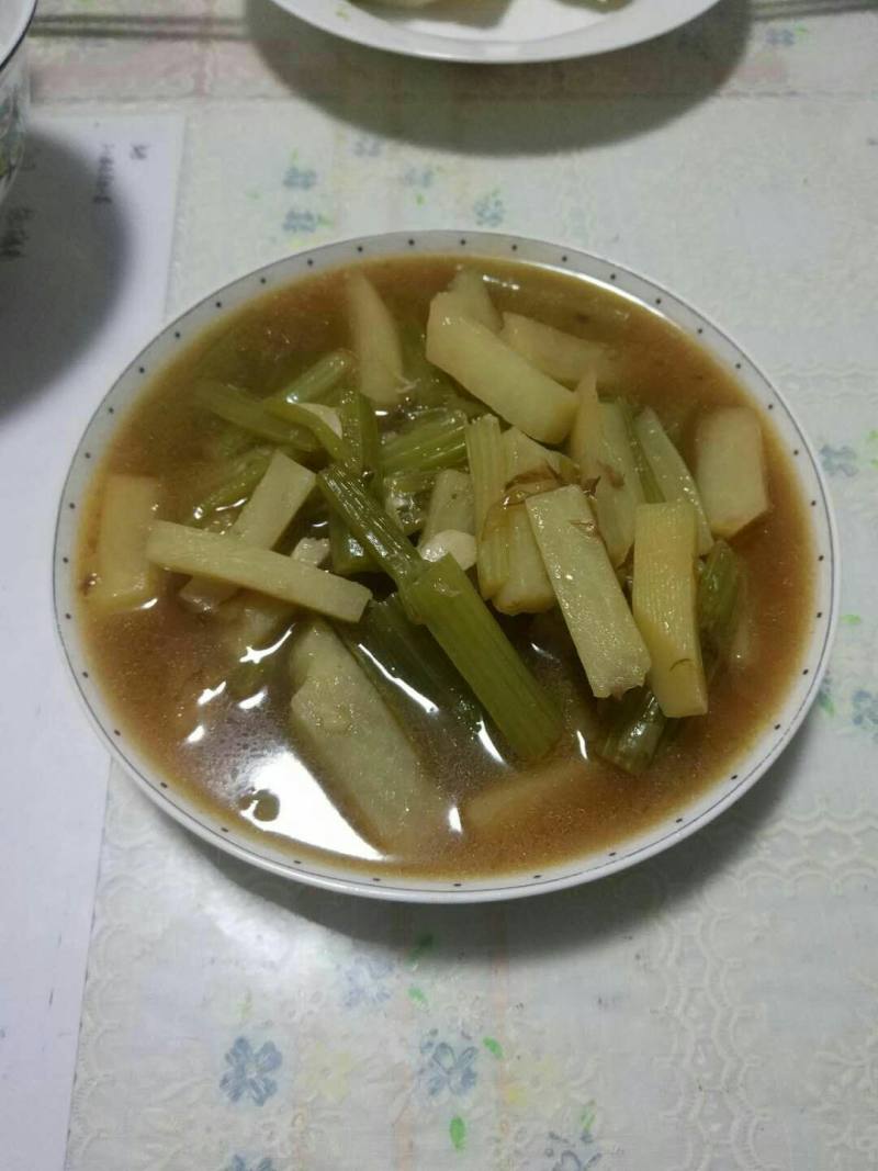 芹菜土豆条的做法步骤：7