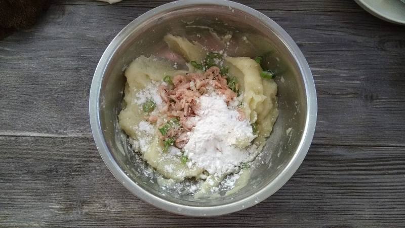 磷虾土豆球的做法步骤：5