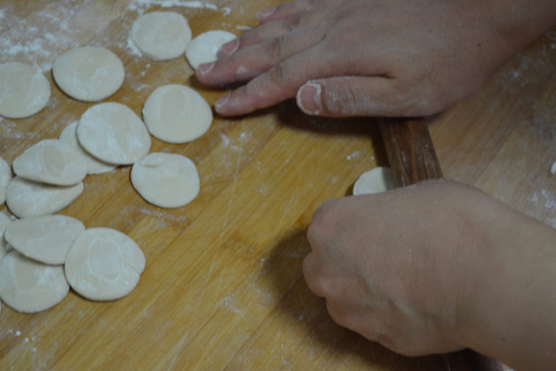 茴香大肉饺子的做法步骤：11