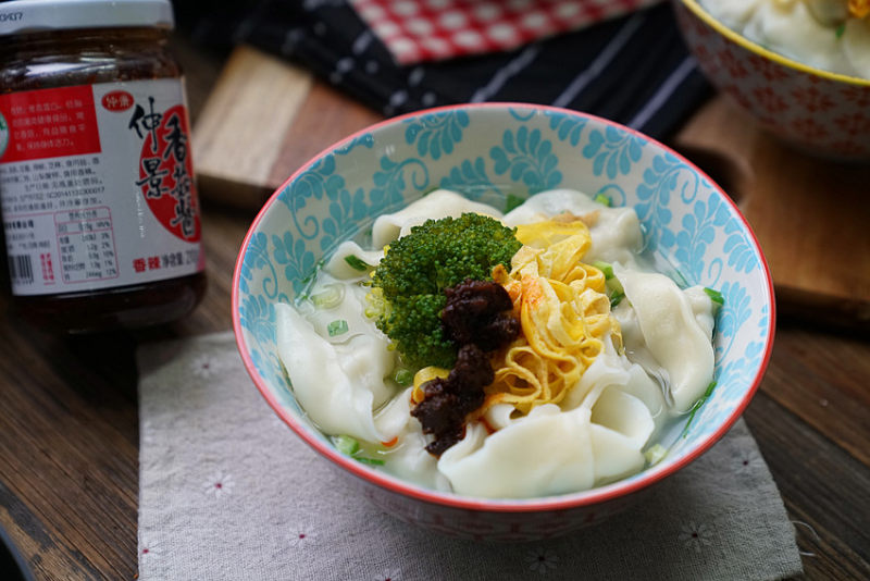 冬菜鲜肉大馄饨的做法步骤：11