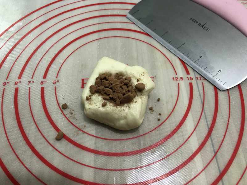 雪糕造型黑豆沙面包的做法步骤：3