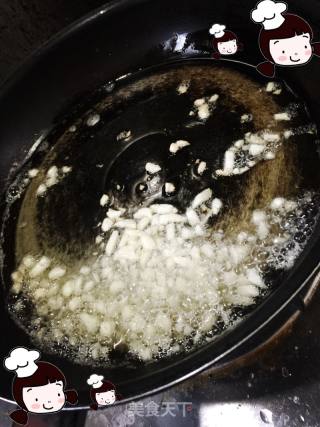 仙草阁私房菜（主食厨房）--京腔京韵鸡蛋炸酱的做法步骤：3