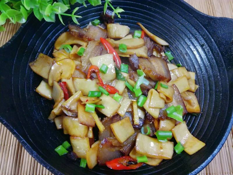 干锅腊肉杏鲍菇的做法步骤：16