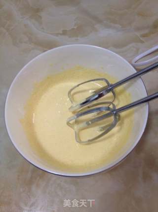 自制沙拉酱（蛋黄酱）的做法步骤：4