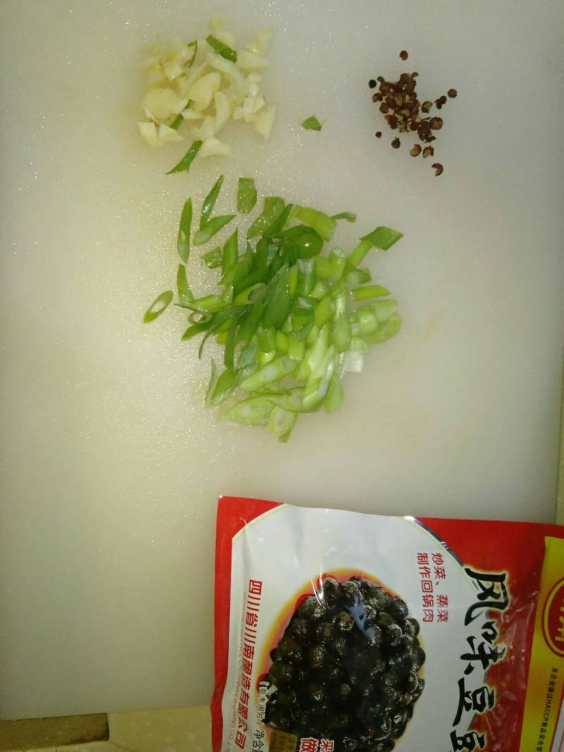 豆豉菜花的做法步骤：3