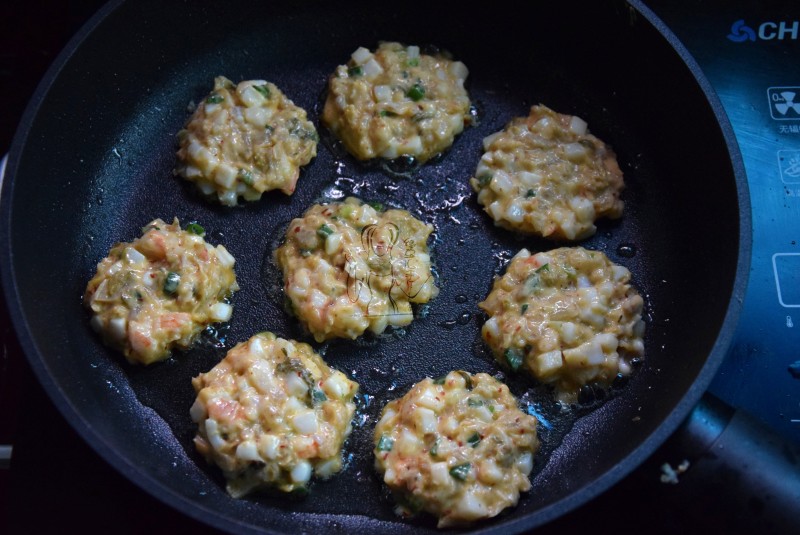 海鲜泡菜煎饼的做法步骤：10