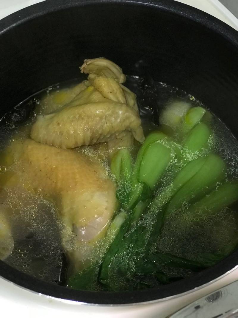 电饭煲鸡汤的做法步骤：10