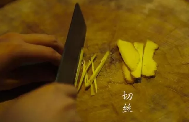 潮音潮人：冬菜豆腐瘦肉汤的做法步骤：1