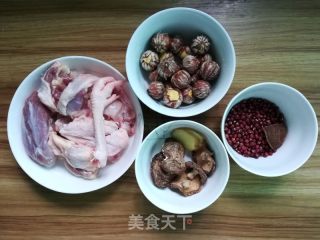 栗子香菇红豆鸡汤的做法步骤：1