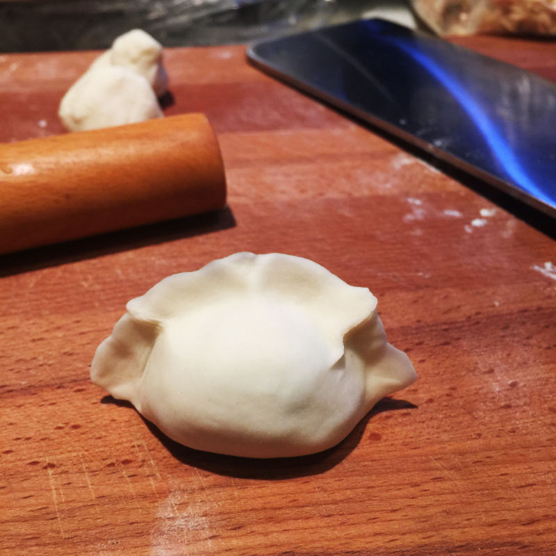 西葫芦鸡蛋水饺——肚子鼓鼓的大肚水饺看着都喜庆儿的做法步骤：11