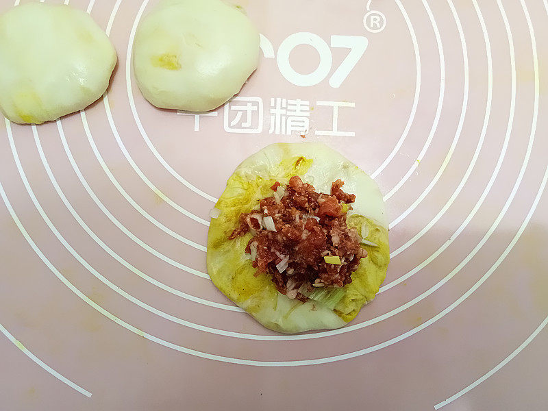 咖喱油酥牛肉烧饼的做法步骤：15