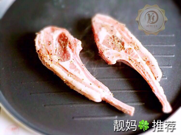 年夜饭分享【香煎羊排】的做法步骤：4