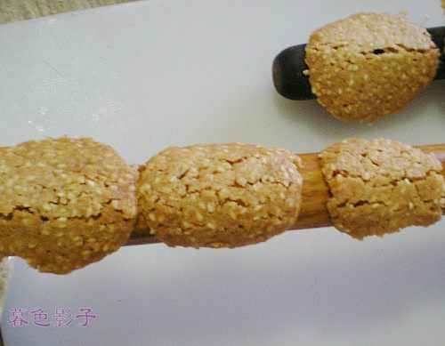 白芝麻瓦片酥的做法步骤：8