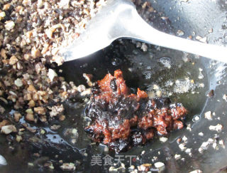 香菇牛肉酱的做法步骤：8