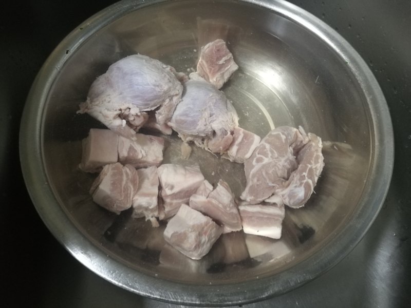 酱香发财肉的做法步骤：1