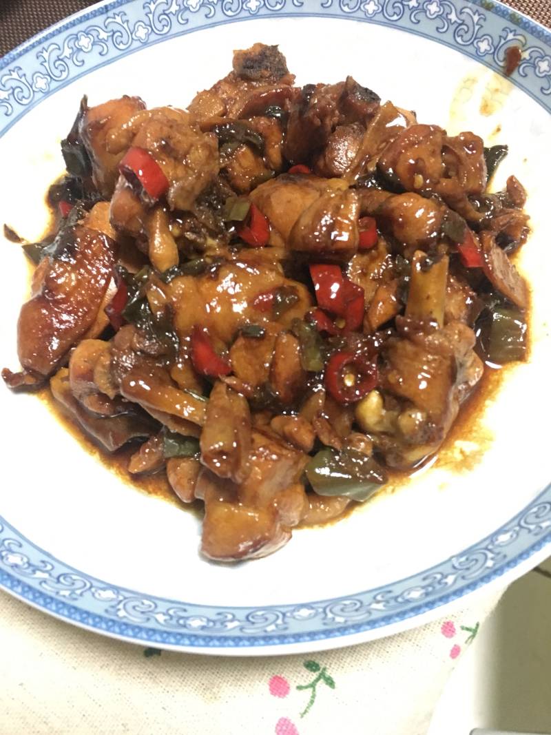 红烧鸡腿的做法步骤：3