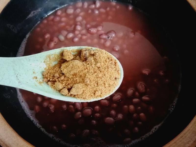 花样美食:玫瑰红豆奶昔的做法步骤：3