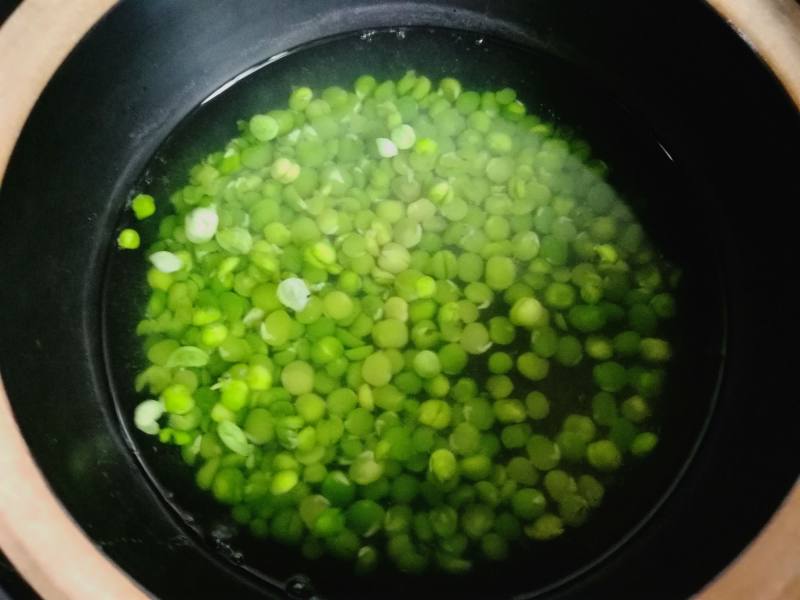 花样美食:豌豆芒果西米露的做法步骤：5