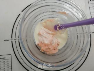 爆浆草莓海盐奶盖蛋糕的做法步骤：16