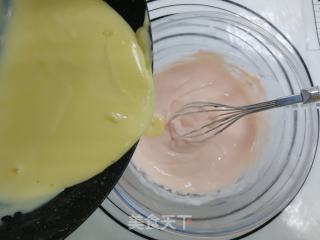 爆浆草莓海盐奶盖蛋糕的做法步骤：23