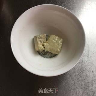 豆腐乳拌马兰头的做法步骤：2