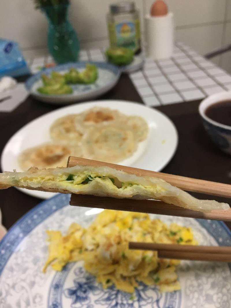 饺子皮版鸡蛋灌饼的做法步骤：7