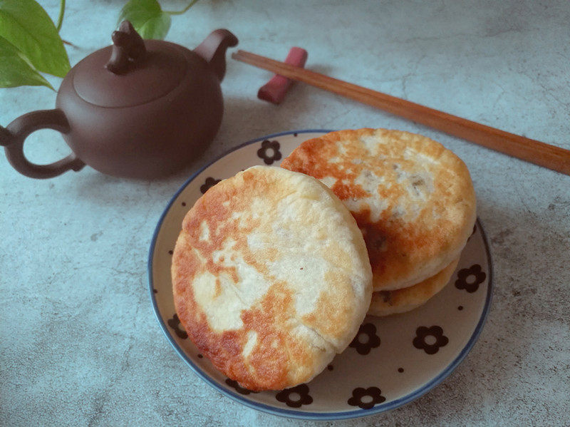 酸菜发面饼的做法步骤：17