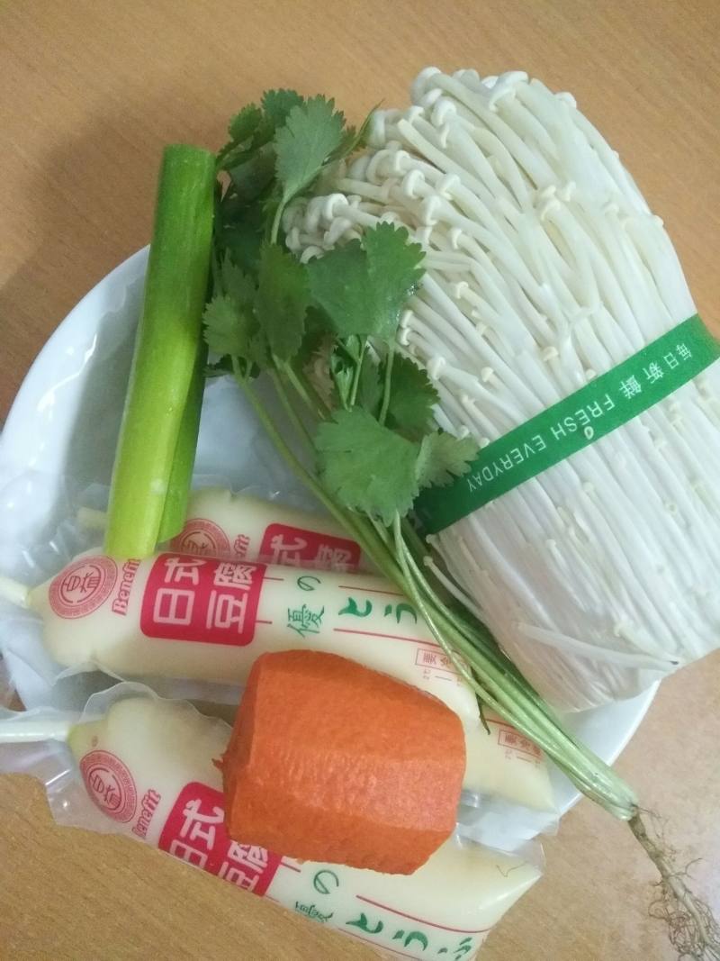 金针菇烧日本豆腐的做法步骤：1