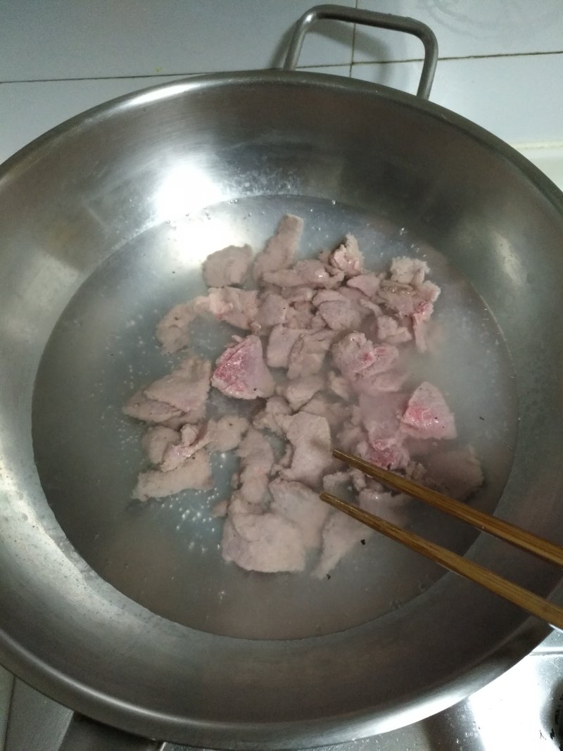 蒜薹炒牛肉的做法步骤：5