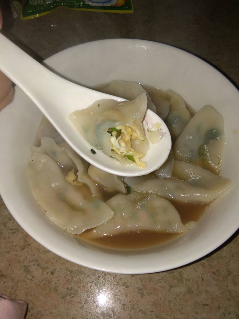 荠菜鸡蛋饺子的做法步骤：6