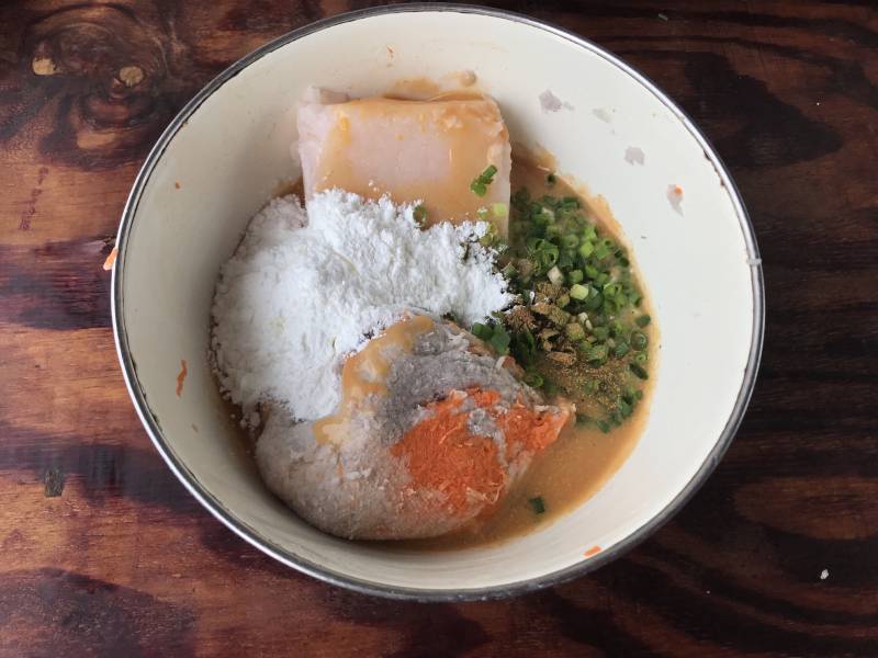 宝宝辅食～磷虾藕饼的做法步骤：9