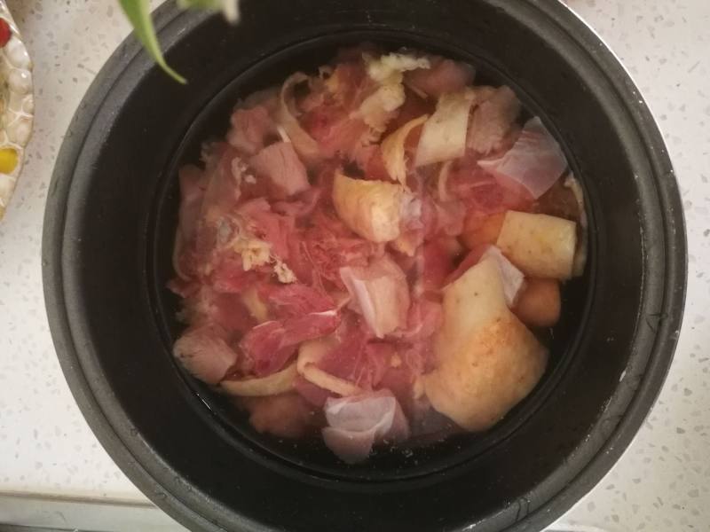 鸡肉炖土豆的做法步骤：3