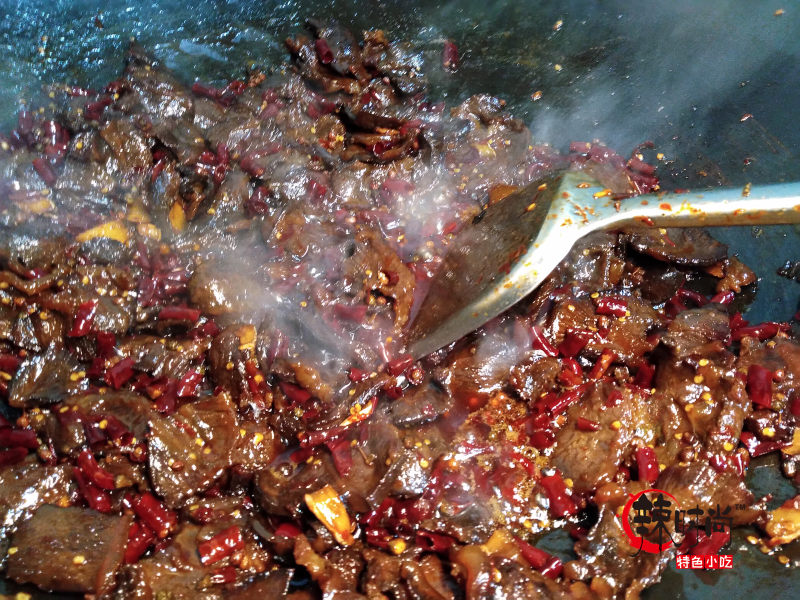 开州椒麻牛肉（香蕉牛肉）的做法步骤：9