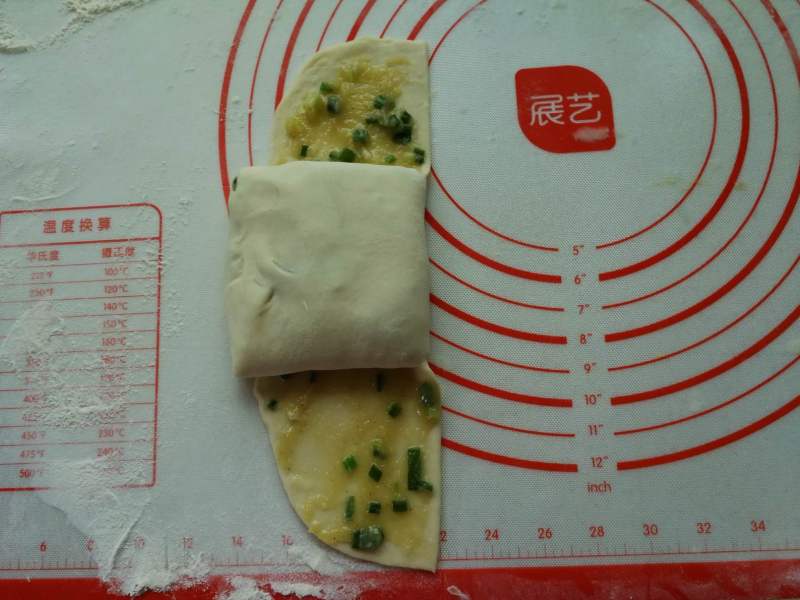 千层香葱酥饼的做法步骤：18