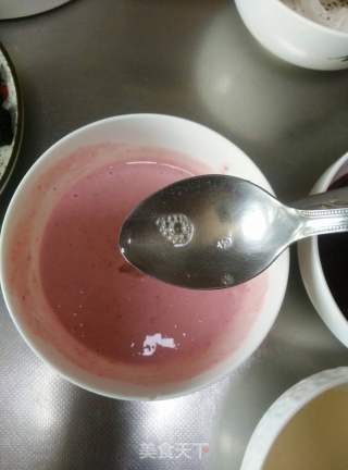 草莓桑葚酸奶慕斯的做法步骤：11