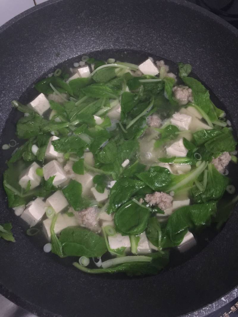 肉丸豆腐炖小白菜的做法步骤：7