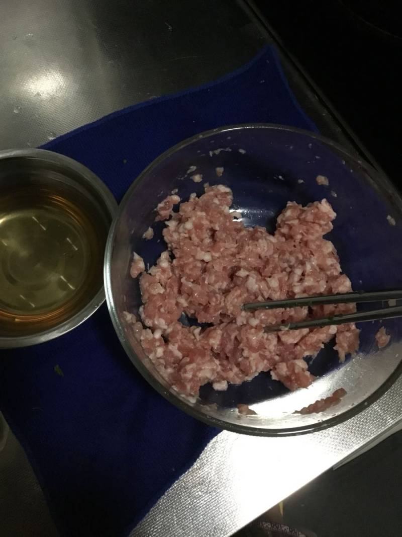 荠菜鲜虾肉饺的做法步骤：6