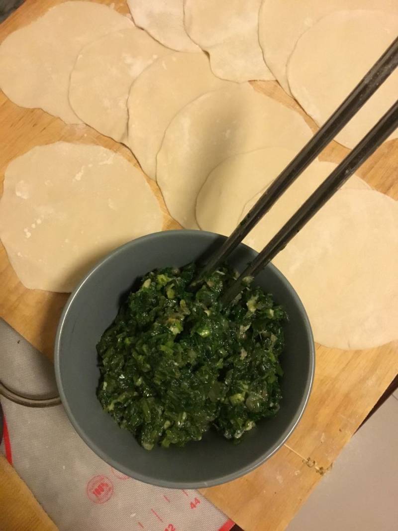 荠菜鲜虾肉饺的做法步骤：13