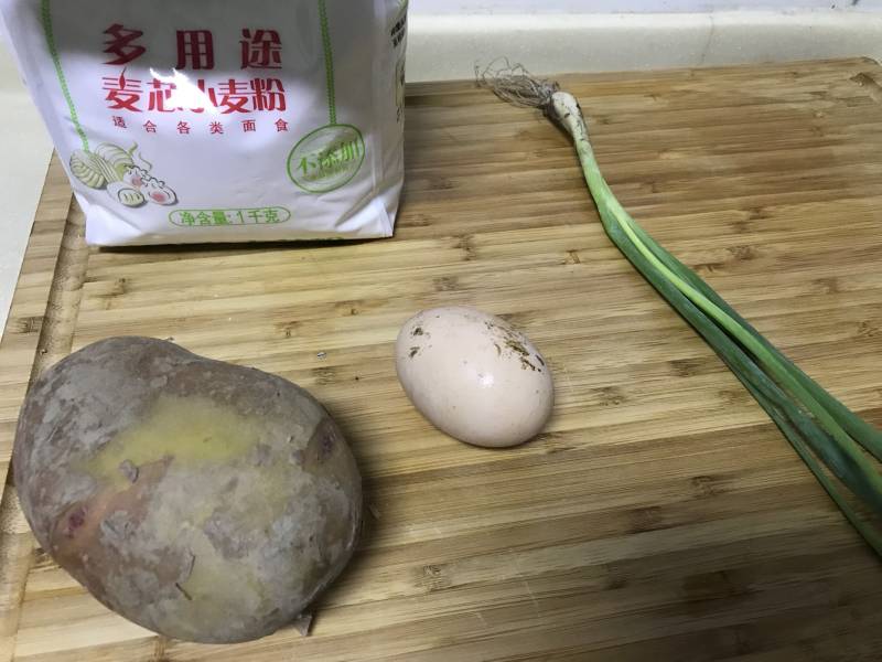 土豆饼的做法步骤：1