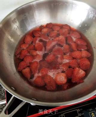 草莓果酱的做法步骤：4